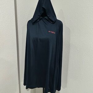 Columbia Hooded shirt